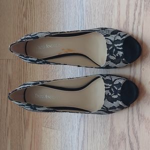 Enzo Angiolini pump lace shoes